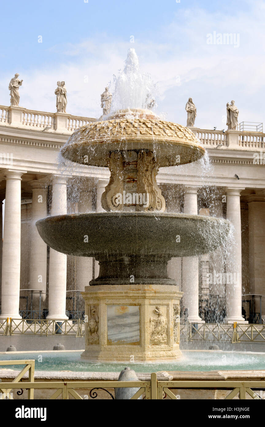Bernini's fountain of Piazza San Pietro in the Vatican City Stock Photo