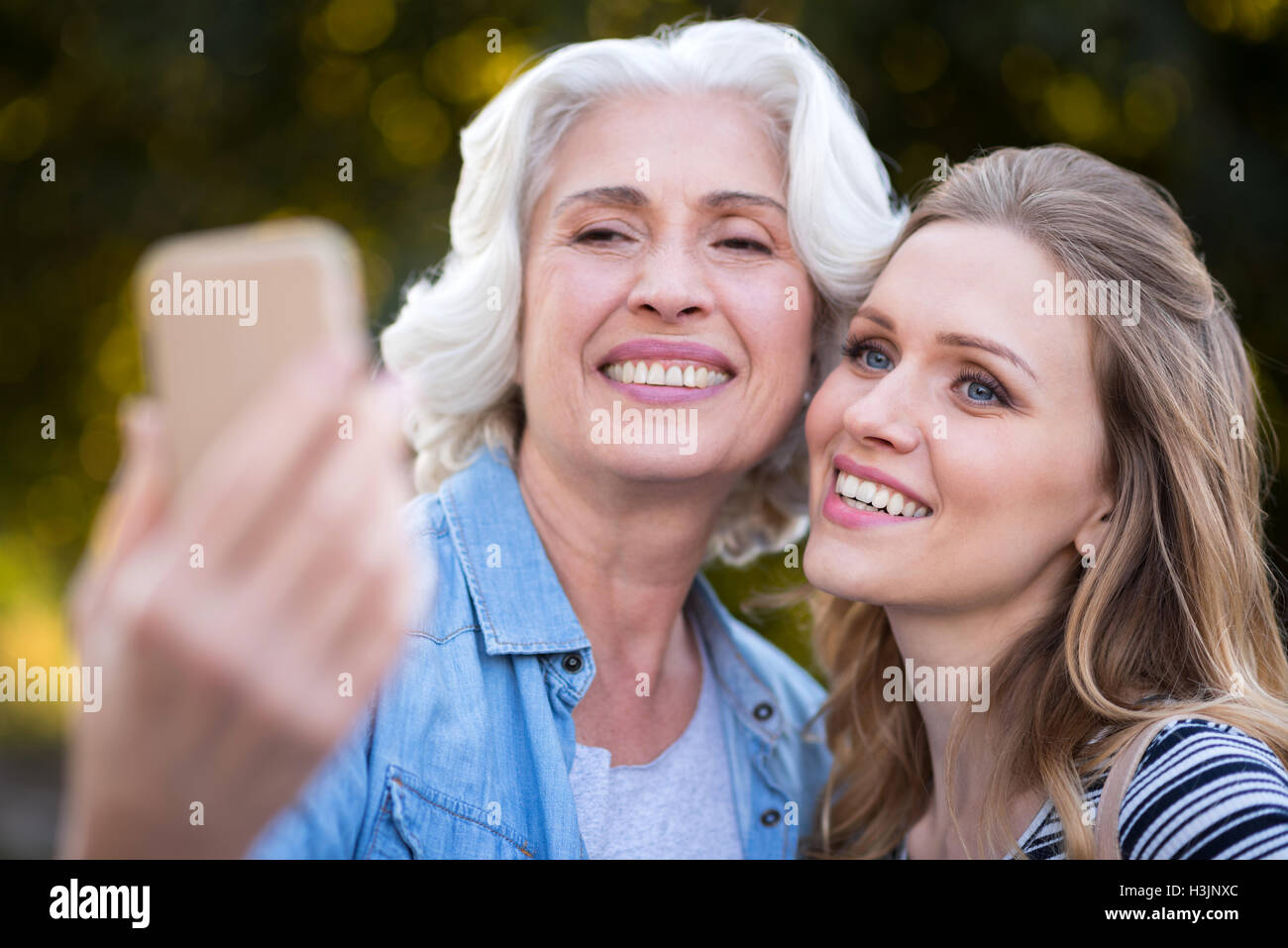 Two Smiling Women Taking Selfie Hi res Stock Photography And Images Alamy Two Smiling Women Taking Selfie Hi res Stock Photography And Images Alamy