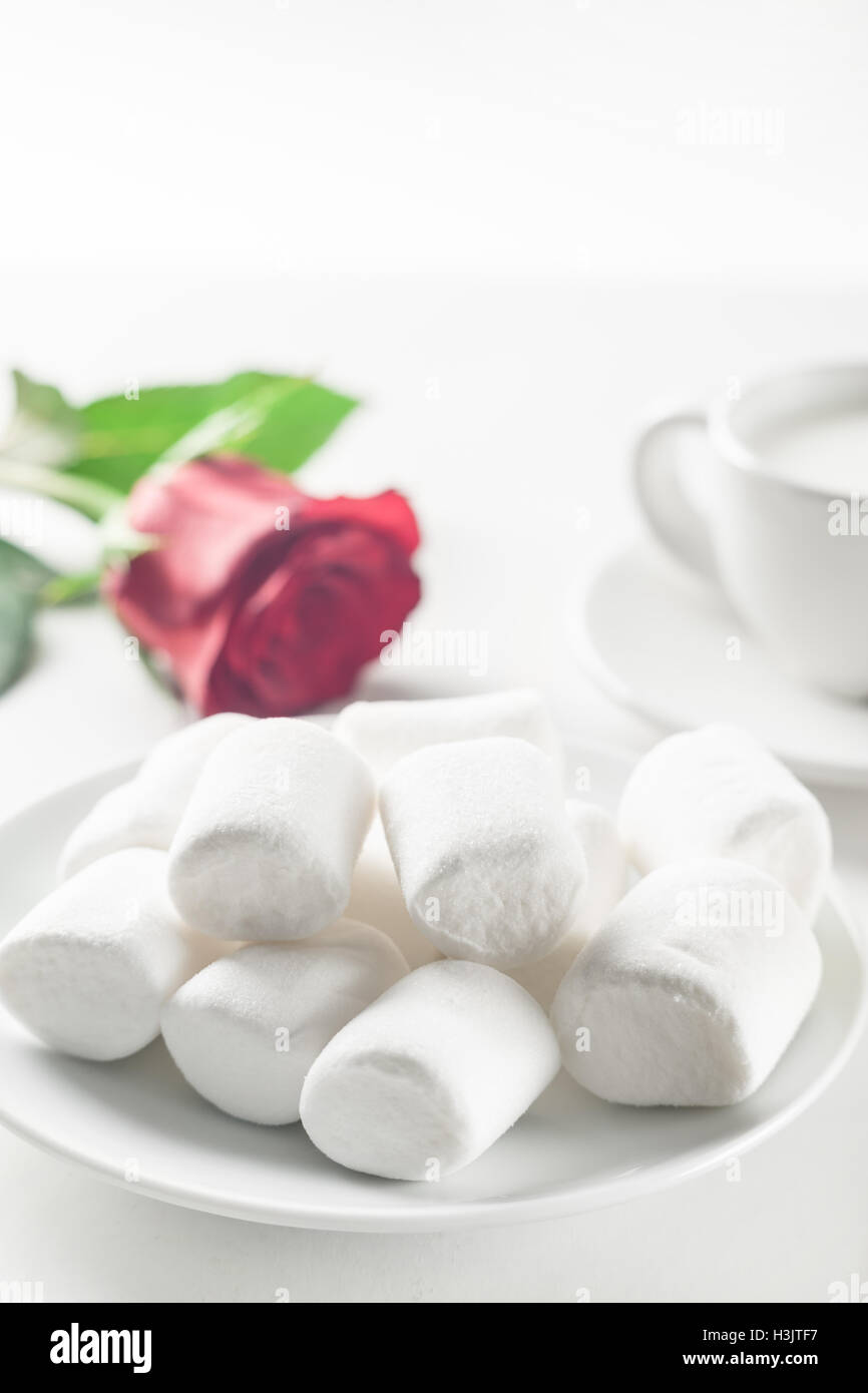 Still life cup marshmallows hi res stock photography and images Alamy Still life cup marshmallows hi res stock photography and images Alamy