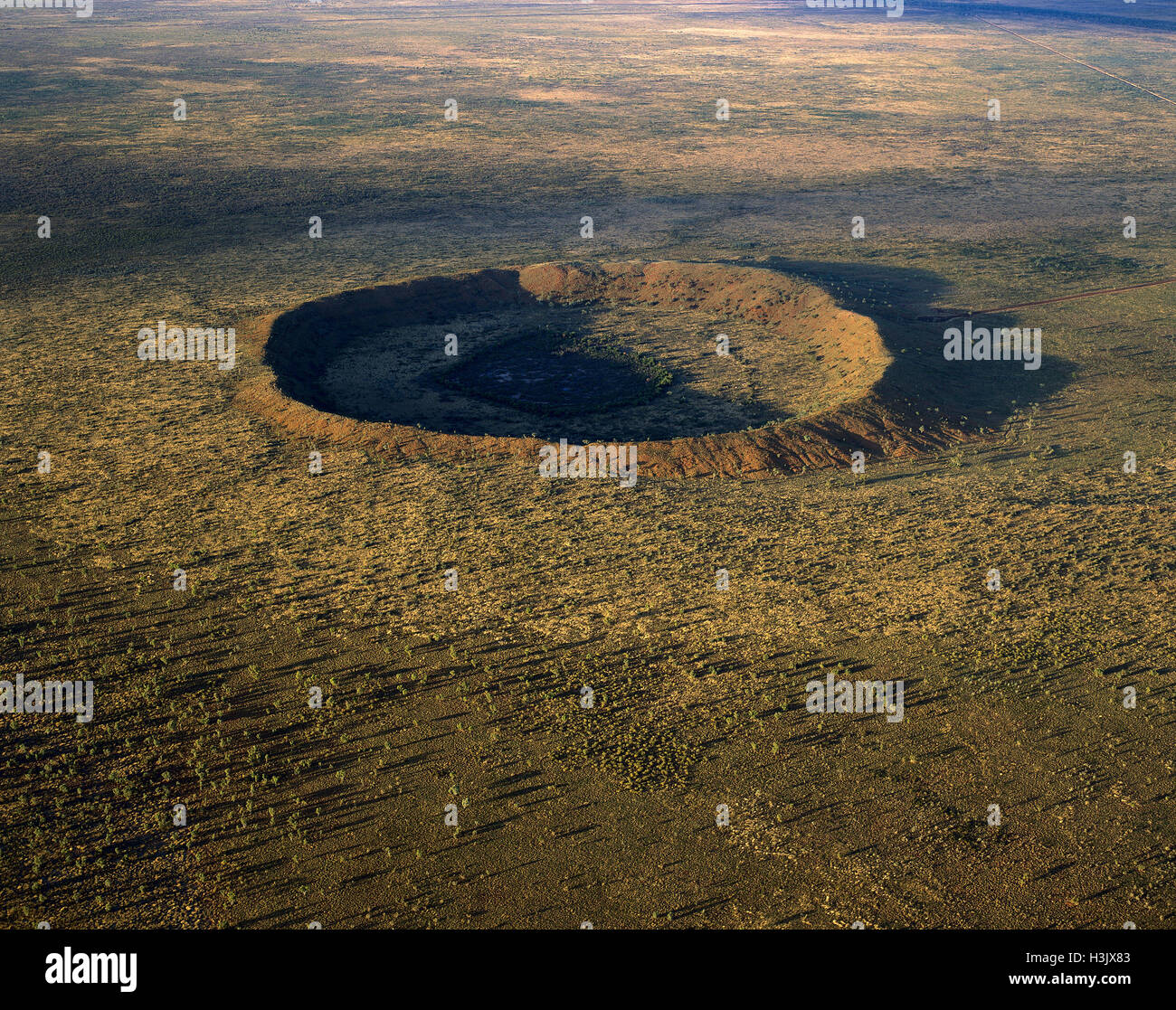 Wolfe Creek meteor crater, aerial, Stock Photo