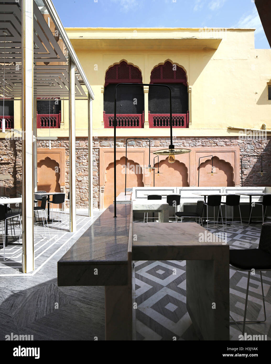 Side view towards bar area. Baradari at City Palace, Jaipur, India. Architect Studio Lotus