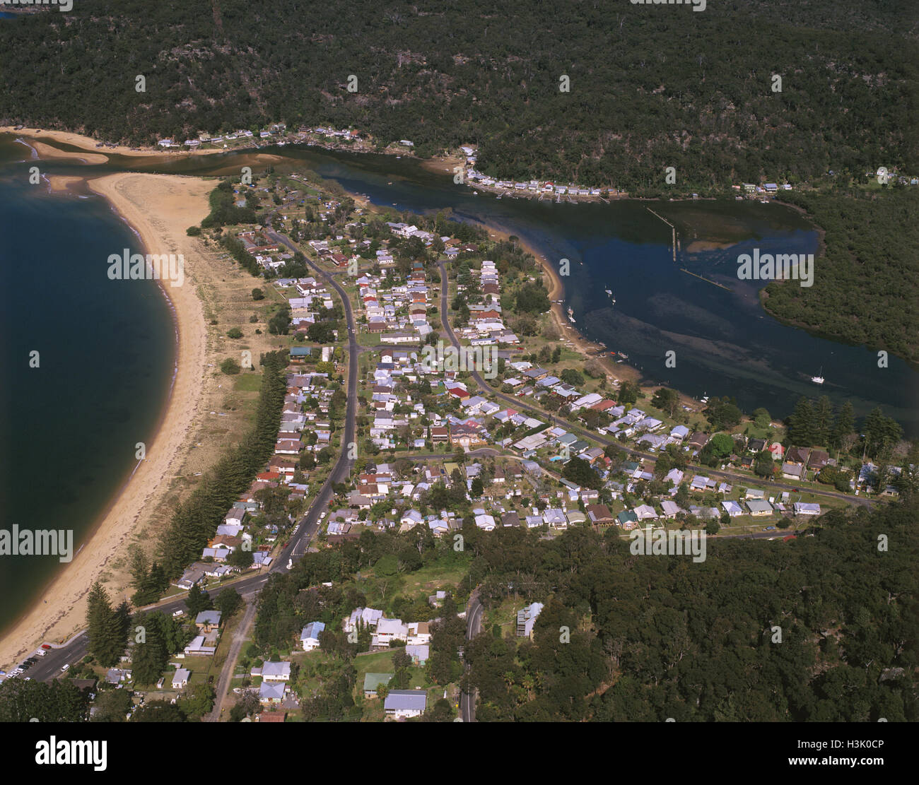 Patonga residential and holiday house community Stock Photo Alamy