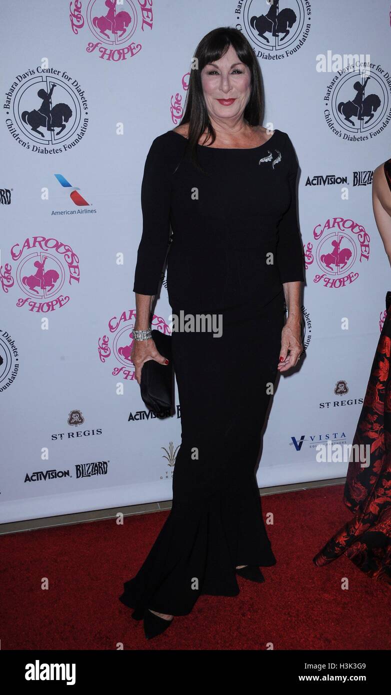 Beverly Hills, CA. 8th Oct, 2016. Anjelica Huston at arrivals for The 2016 Carousel of Hope Ball, The Beverly Hilton Hotel, Beverly Hills, CA October 8, 2016. Credit:  Elizabeth Goodenough/Everett Collection/Alamy Live News Stock Photo