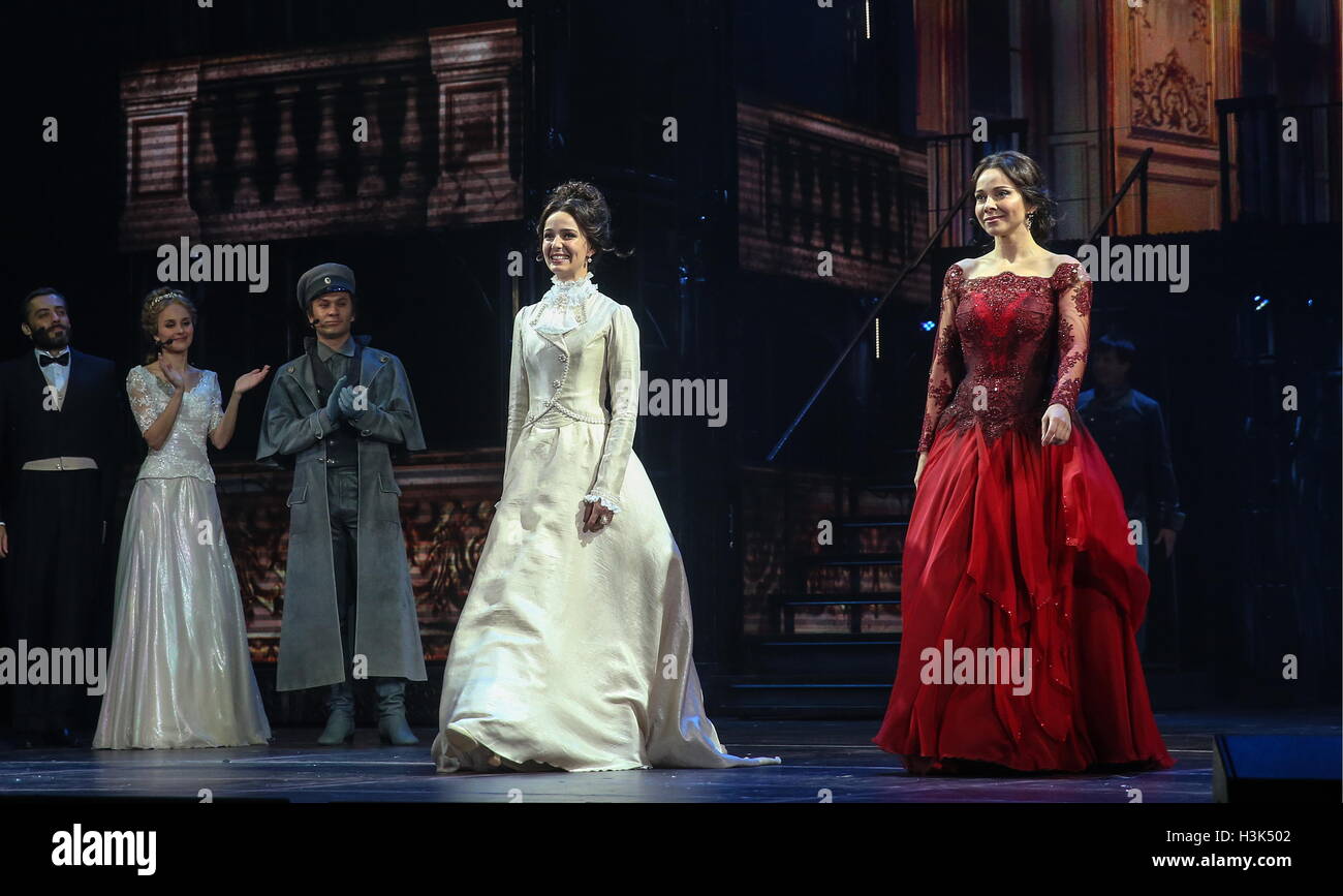 Lev Leshchenko will go to the opera 05.08.2011 17 Lev Leshchenko will go to the opera 05.08.2011 16