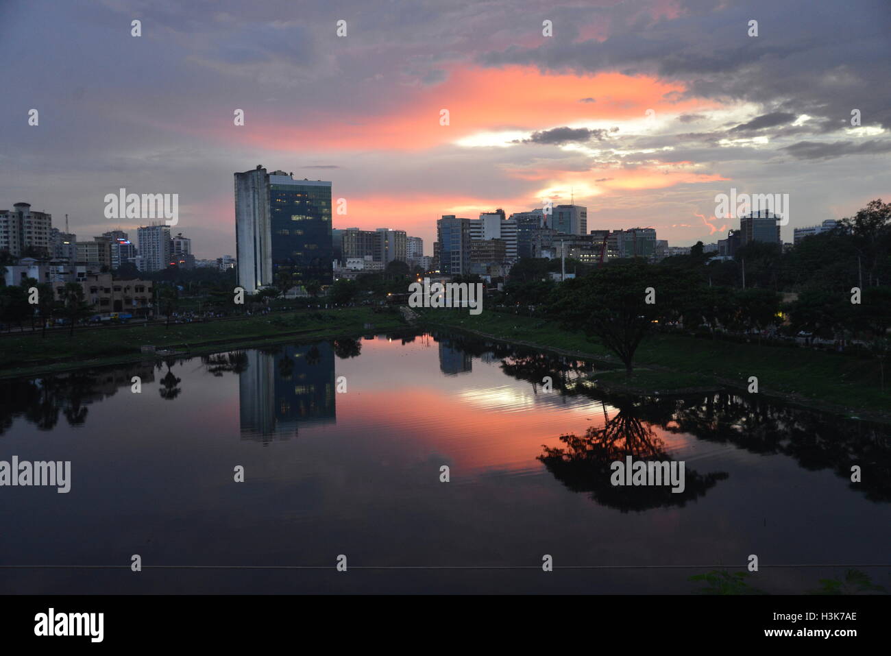 Dhaka city bangladesh hi-res stock photography and images - Alamy