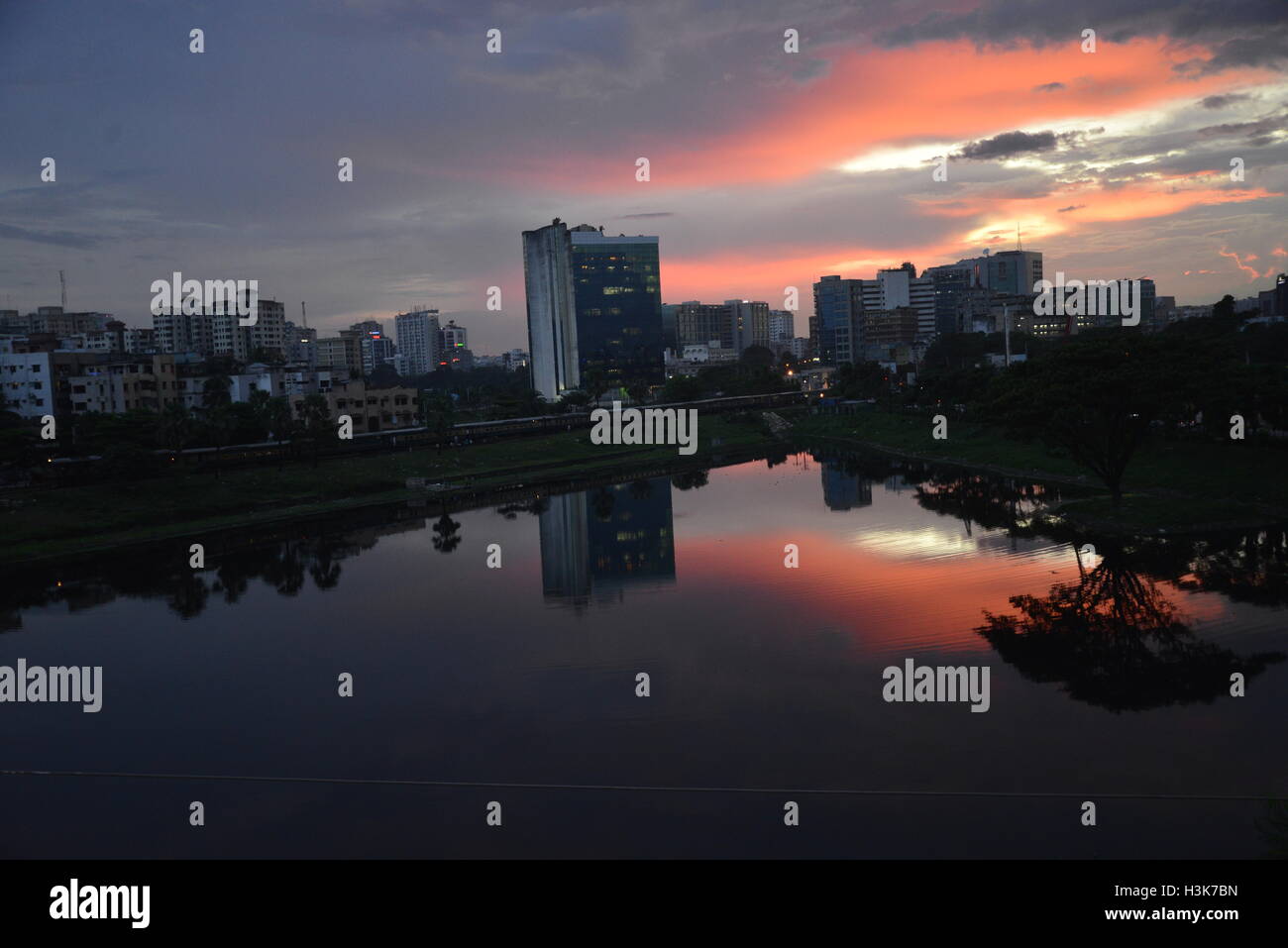 Dhaka city bangladesh hi-res stock photography and images - Alamy