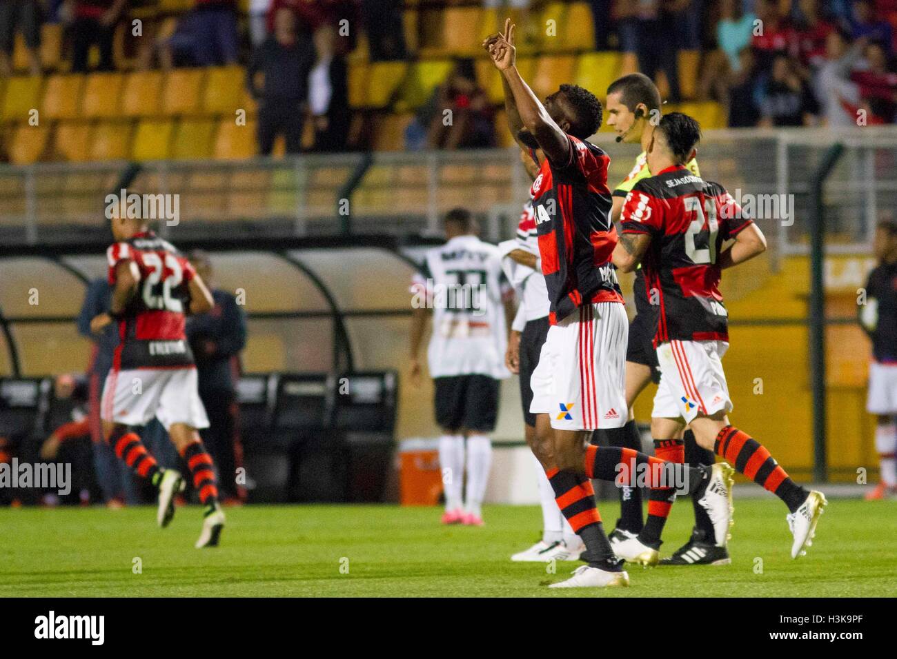 Sao Paulo, Brazil. 09th Oct, 2016. FLAMENGO X SANTA CRUZ - Flamengo ...