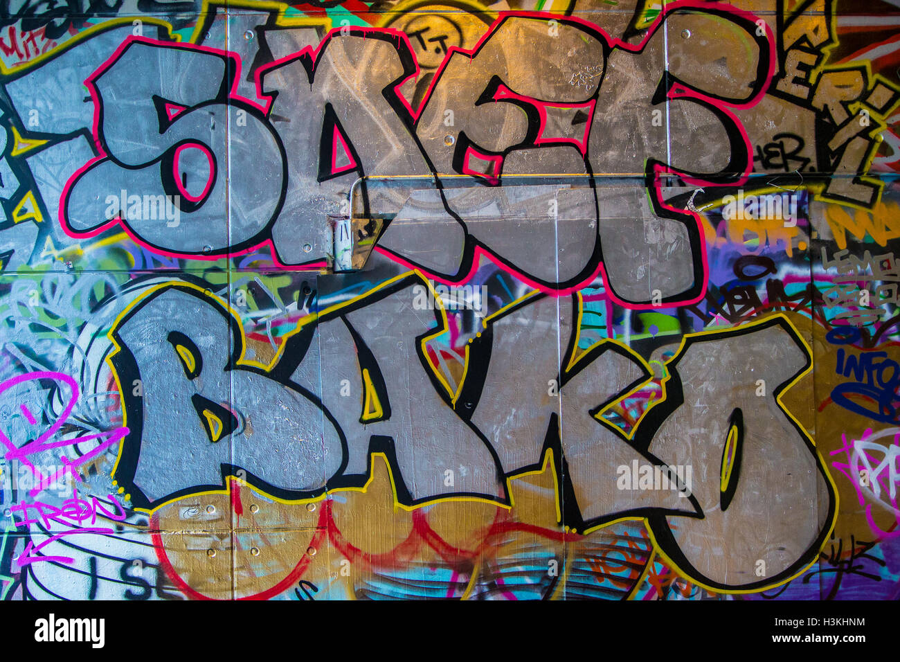 Graffitti Grafitti Streetart Street art London Waterloo Stock Photo