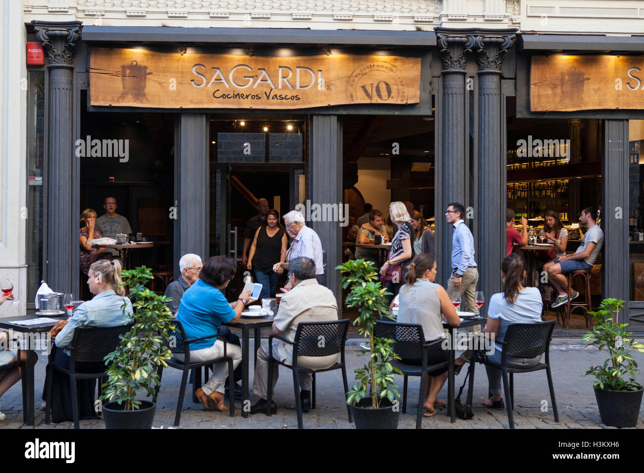 Sagardi Tapas Bar in Valencia Stock Photo - Alamy