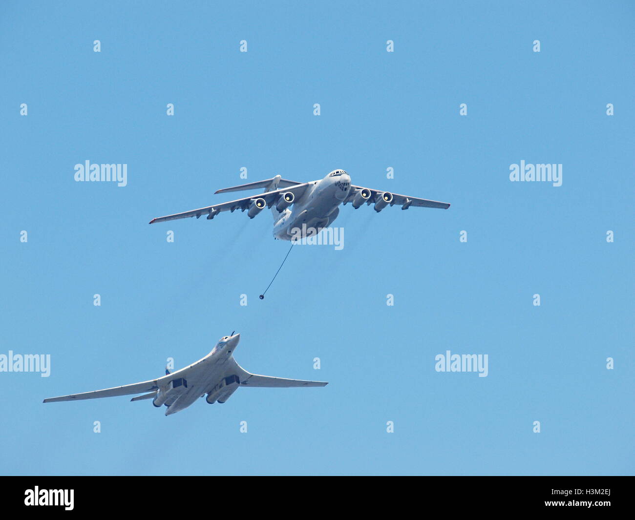 Refueling of russian strategic bomber tu 160 by the il 78 tanker Stock Photo