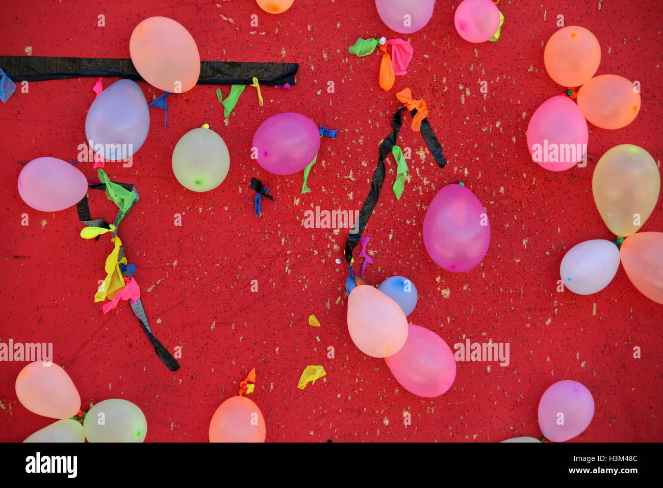 Balloons for popping at country fair Stock Photo Alamy