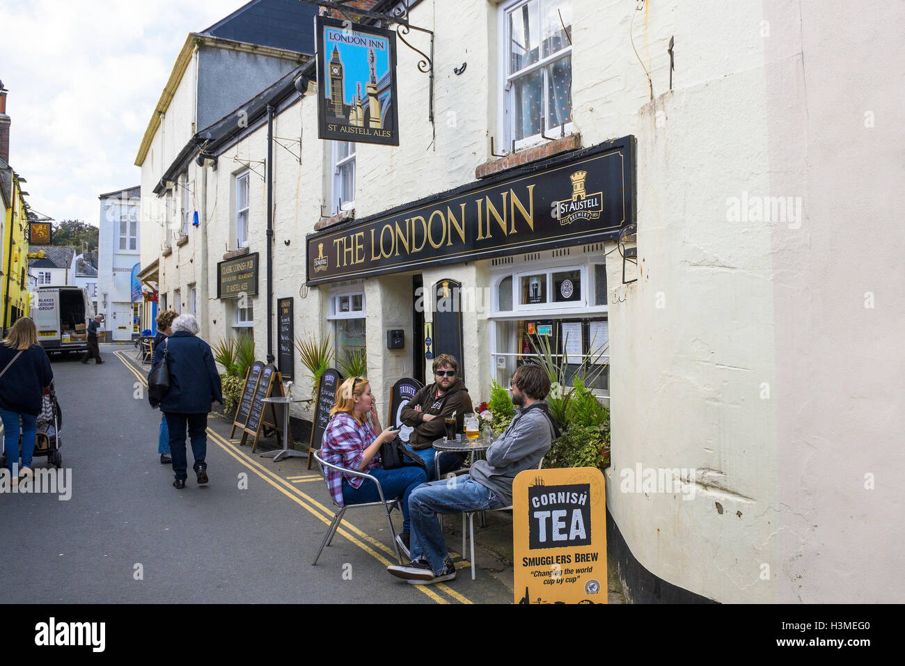 The historic pub The London Inn in Padstow in Cornwall Stock Photo Alamy