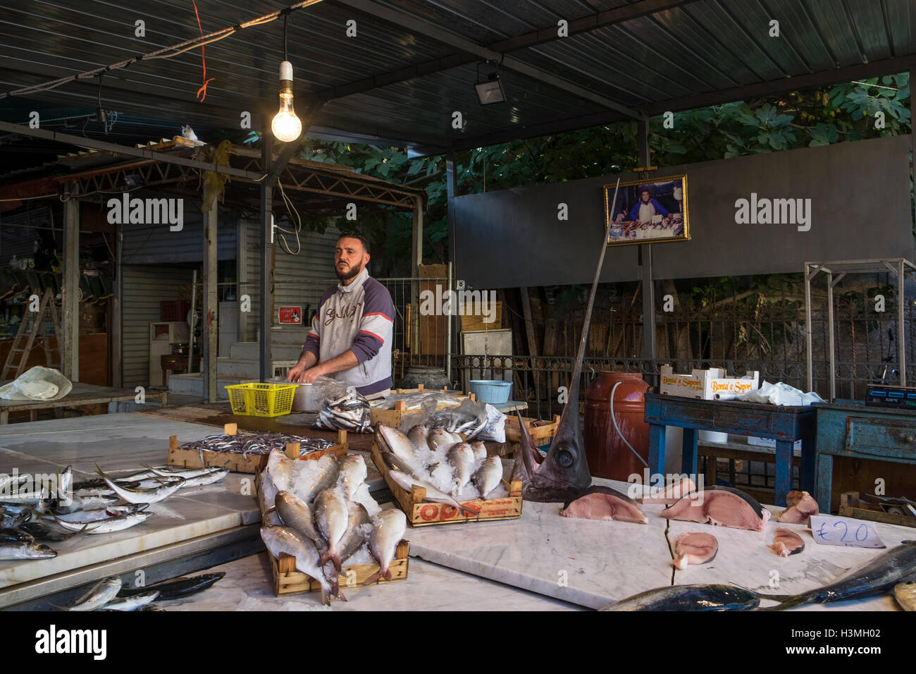 Italy, Sicily, Palermo, Ballarò market Stock Photo Alamy