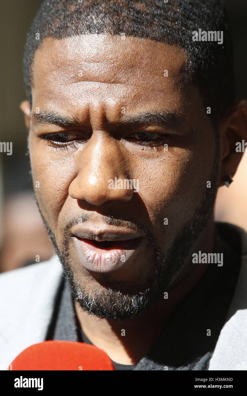 New York City, United States. 10th Oct, 2016. NYC city council member Jumaane Williams speaks out. Rev Al Sharpton gathered with members of the NYC City Council in Midtown Manhattan to announce support for Haitians displaced by Hurricane Matthew, & to eulogize late Kings County district attorney Ken Thompson who passed away unexpectedly from cancer the day before. Credit:  Andy Katz/Pacific Press/Alamy Live News Stock Photo