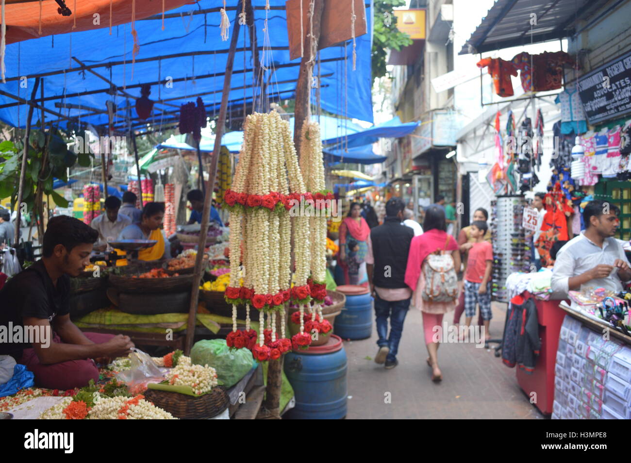 Flower shop in bengaluru hires stock photography and images Alamy