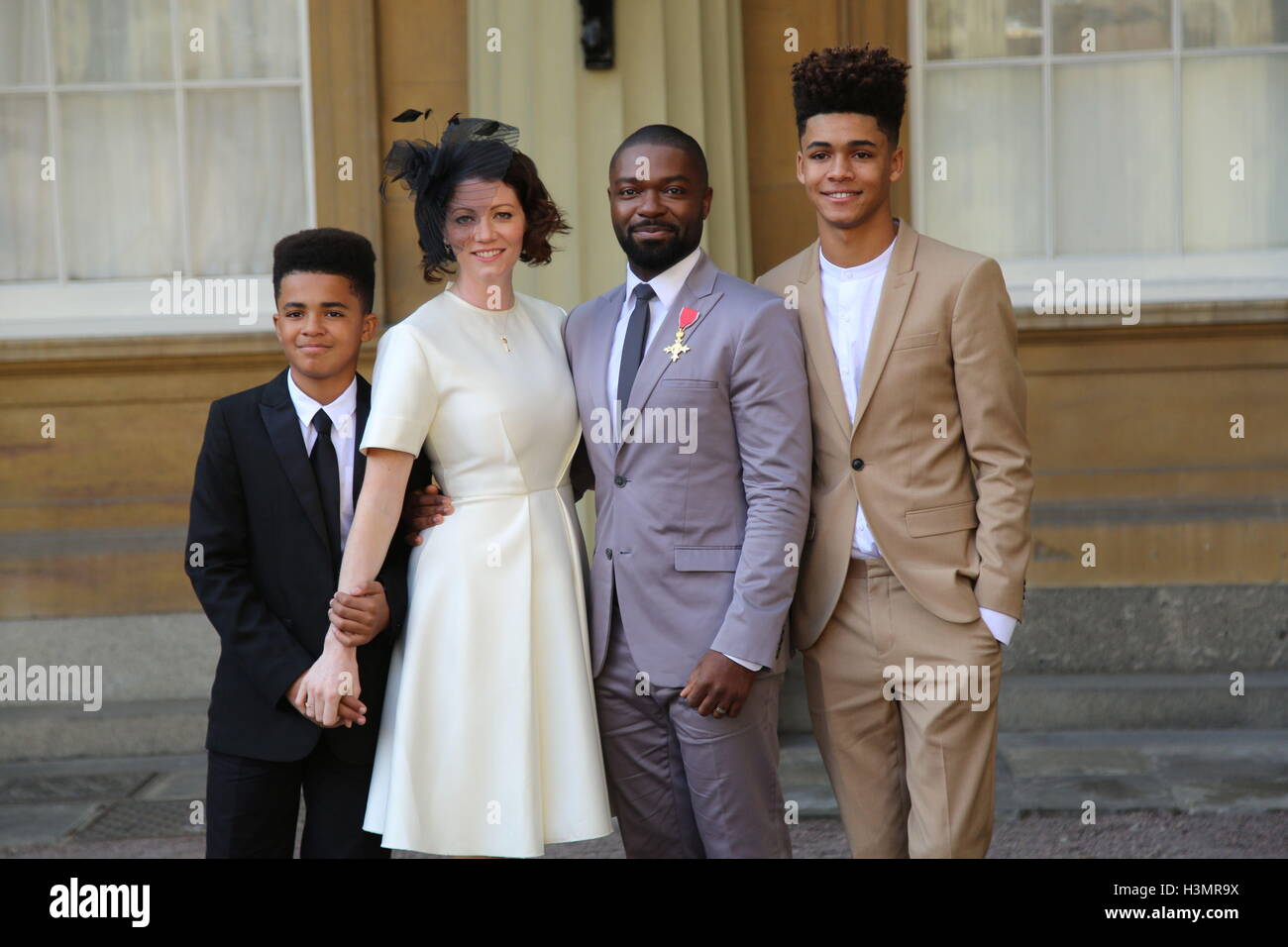 Actor David Oyelowo and family at Buckingham Palace in London after he received his Officer of the Order of the British Empire (OBE) medal at an Investiture ceremony. PRESS SSOCIATION Photo. Picture date: Tuesday October 11, 2016. See PA story ROYAL Investiture. Photo credit should read: Gareth Fulller/PA Wire Stock Photo