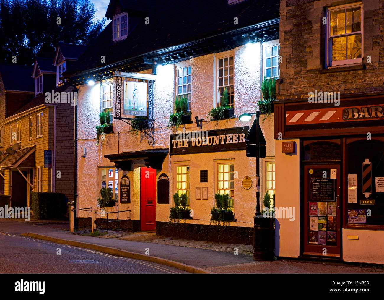 The Volunteer pub in Faringdon, Oxfordshire, England UK Stock Photo Alamy