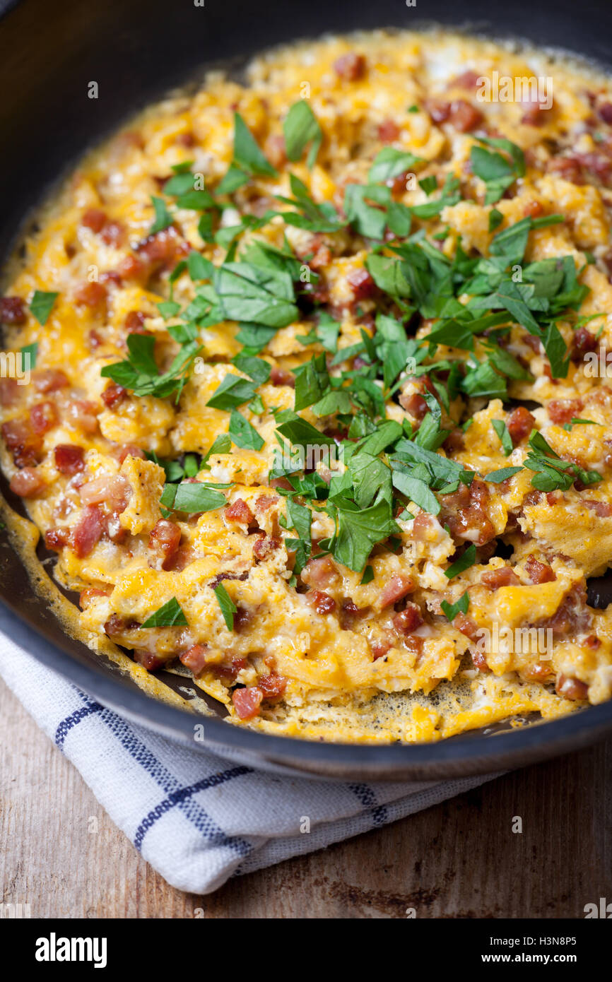 scrambled eggs in a pan Stock Photo Alamy