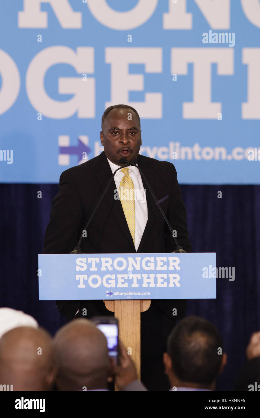 Belle Glade, USA. 11th Oct, 2016. Mayor of Belle Glade Steve Wilson