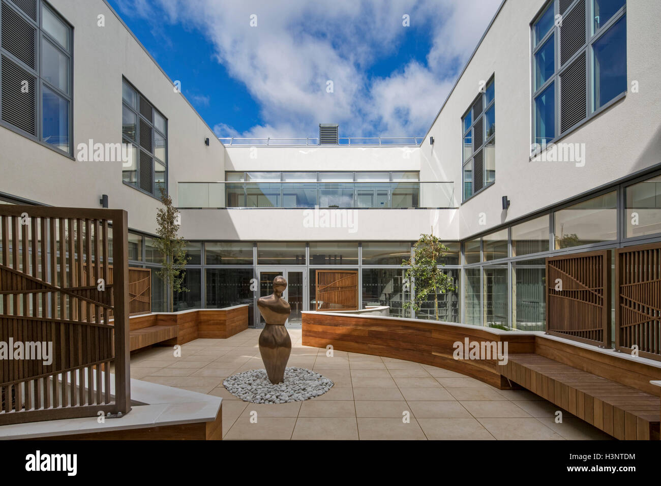 Private courtyard hi-res stock photography and images - Alamy
