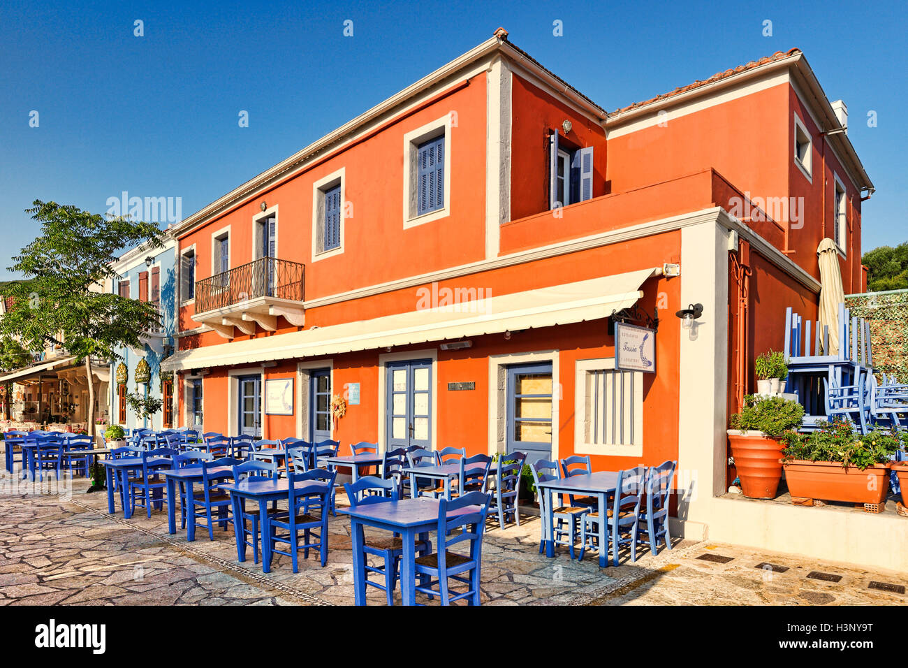 Europe greece kefalonia fiskardo restaurant hi-res stock photography and  images - Alamy