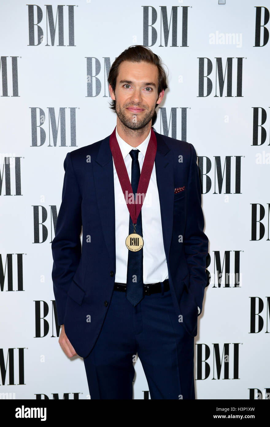 Sean Douglas attending the BMI London Awards at the Dorchester Hotel, London. PRESS ASSOCIATION Photo. Picture date: Monday 10th October, 2016. Photo credit should read: Ian West/PA Wire. Stock Photo