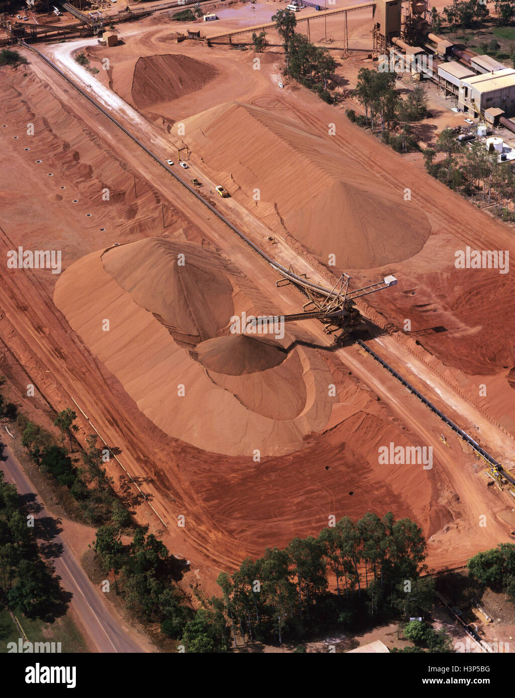 Bauxite Mining Stock Photos & Bauxite Mining Stock Images Alamy