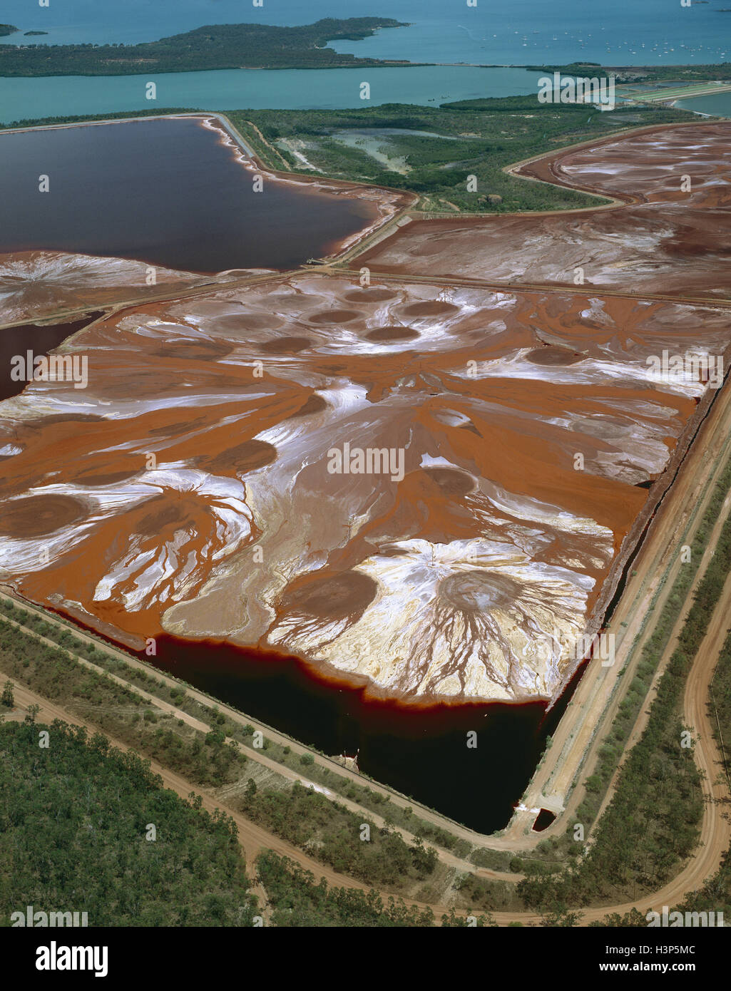 Bauxite mining hires stock photography and images Alamy