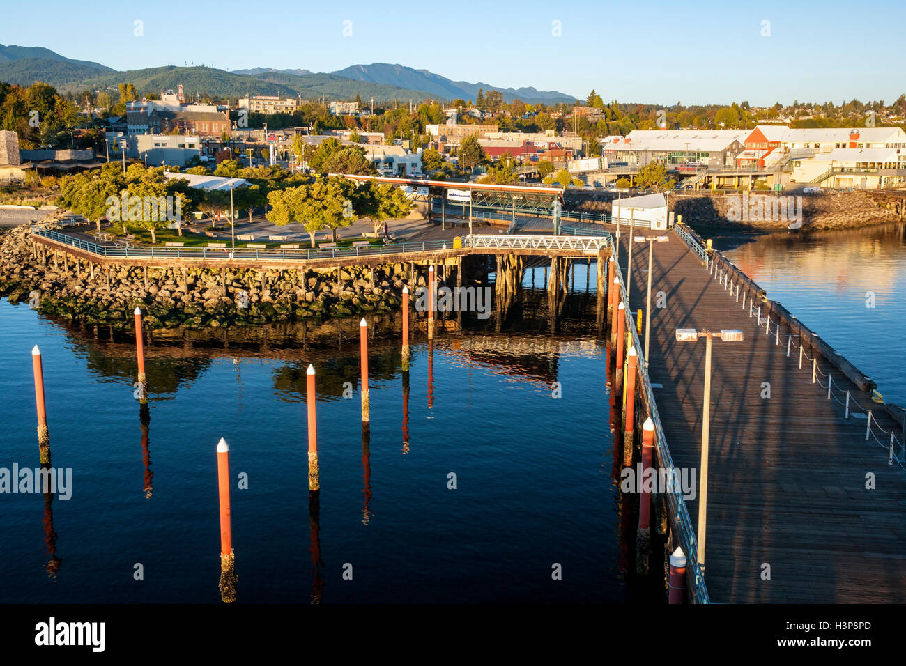 Waterfront dock port hires stock photography and images Alamy