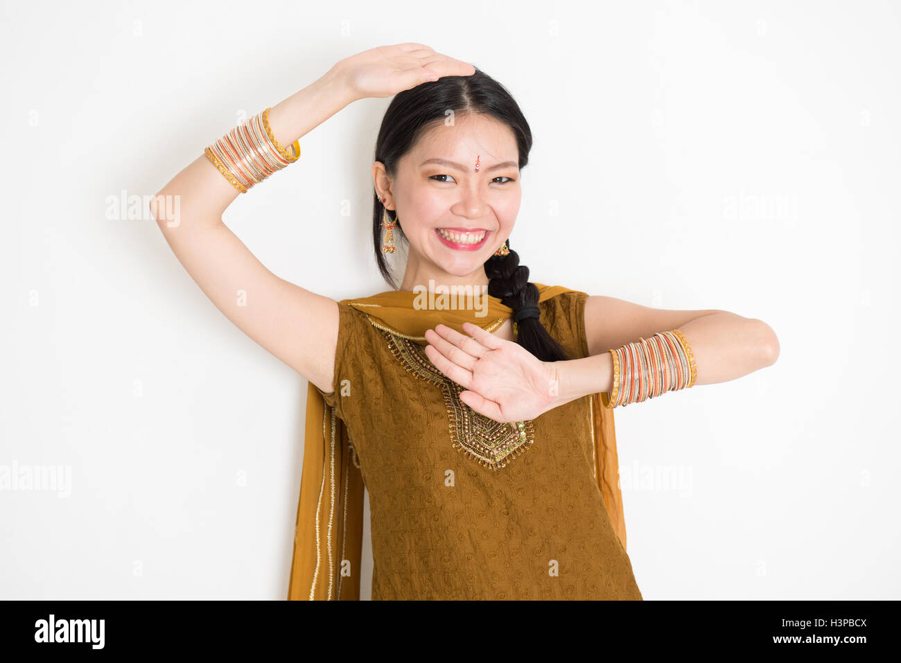 Punjabi dancer hires stock photography and images Alamy