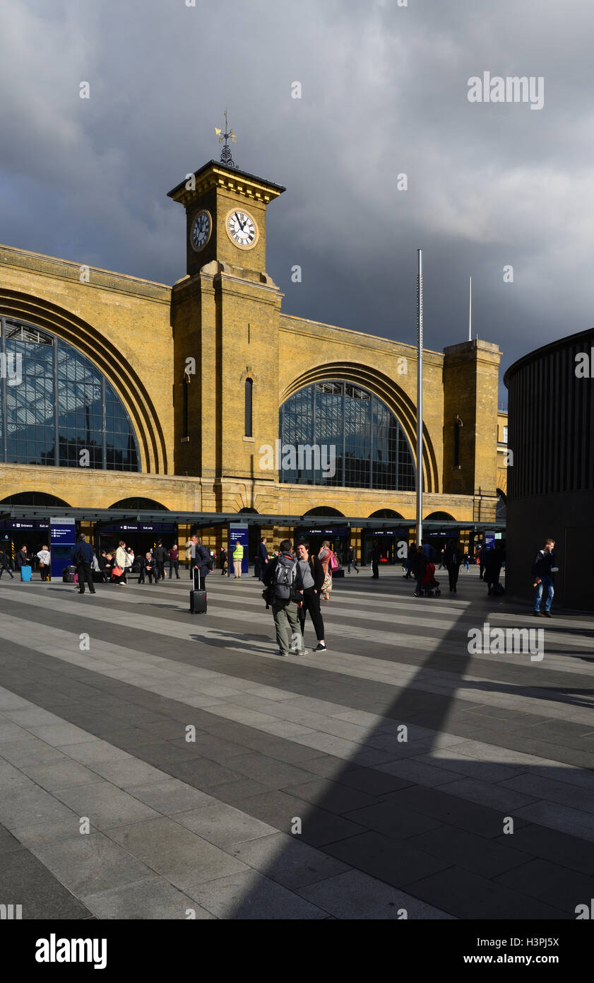 UK, London, King's Cross Station Stock Photo Alamy