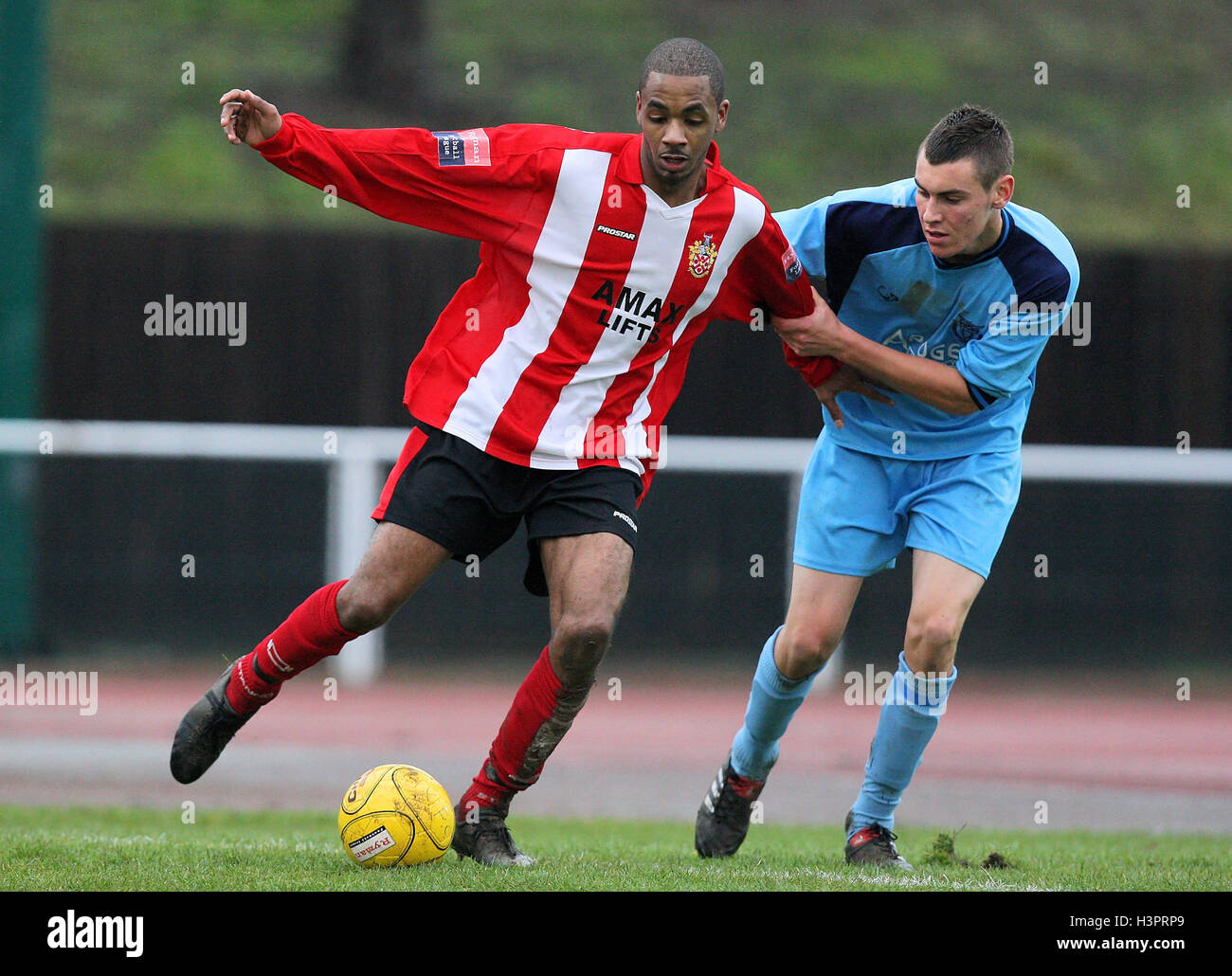 Duane Jackman of Hornchurch and Grant Hall of Bognor AFC Hornchurch