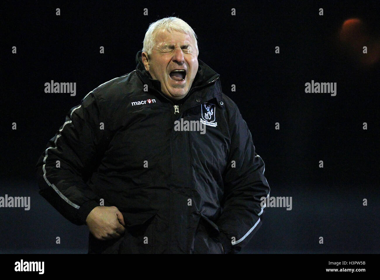 Enfield Town manager AFC Hornchurch vs Enfield Town