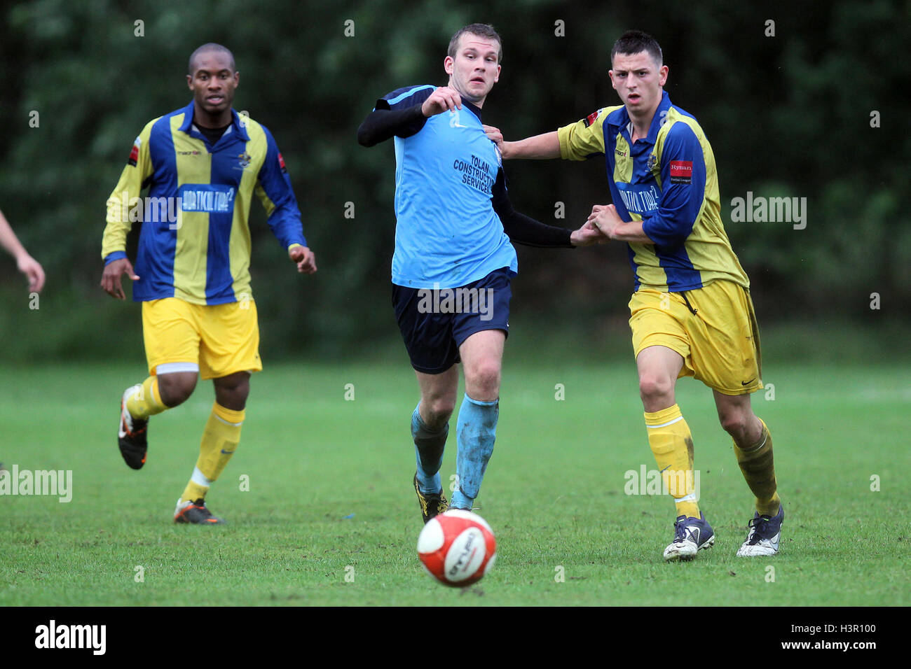 Barkingside vs Romford Friendly Football Match at Ford Sports Ground