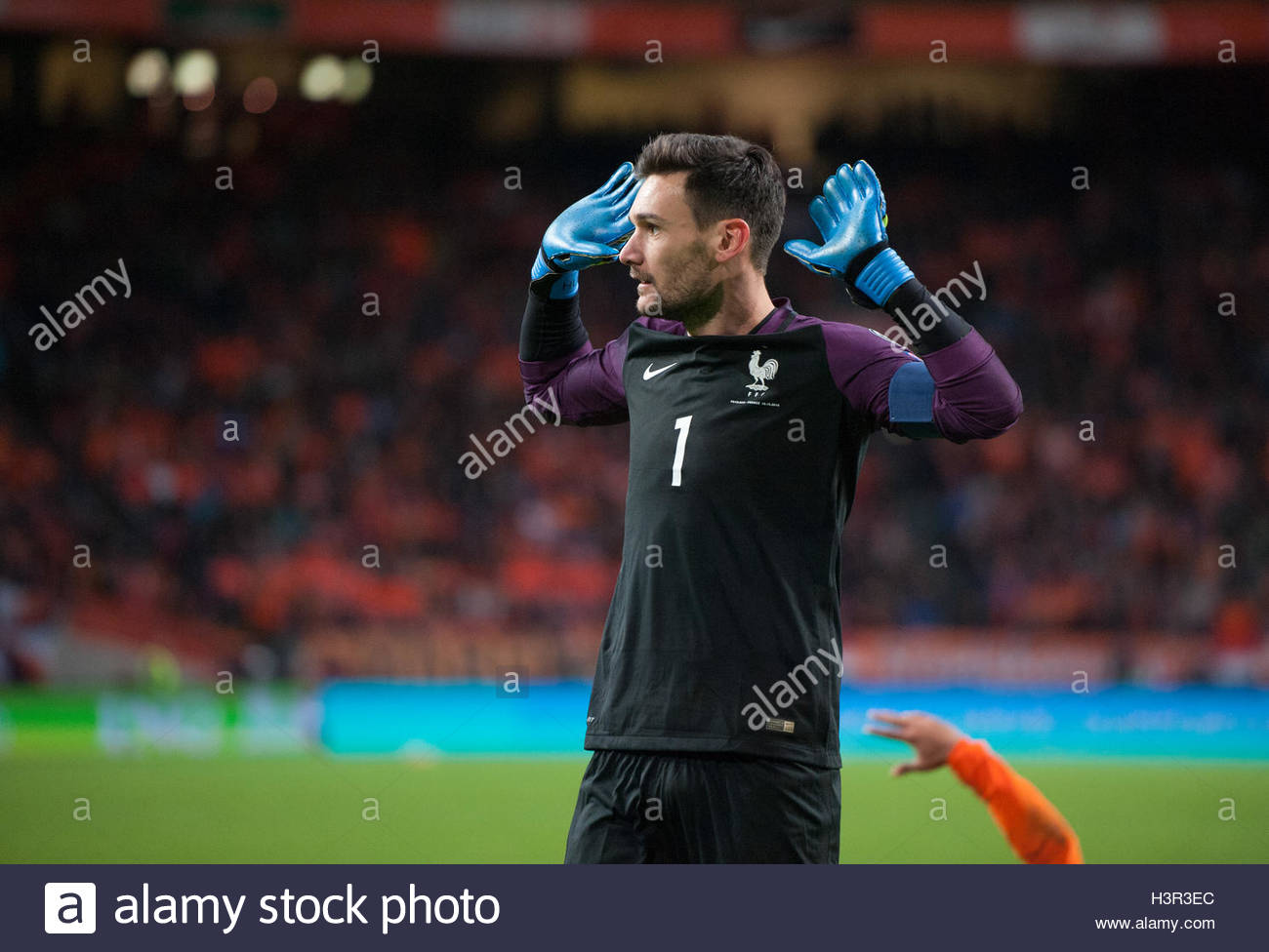 Amsterdam The Netherlands 10th October 2016 World Cup Qualifier The Netherlands France Hugo Lloris denies