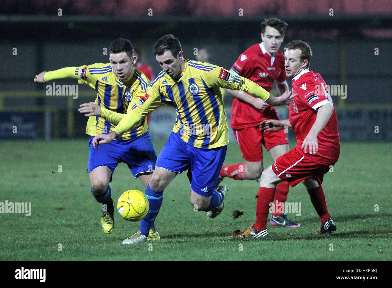 Nick Reynolds in action for Romford Romford vs Aveley Ryman League