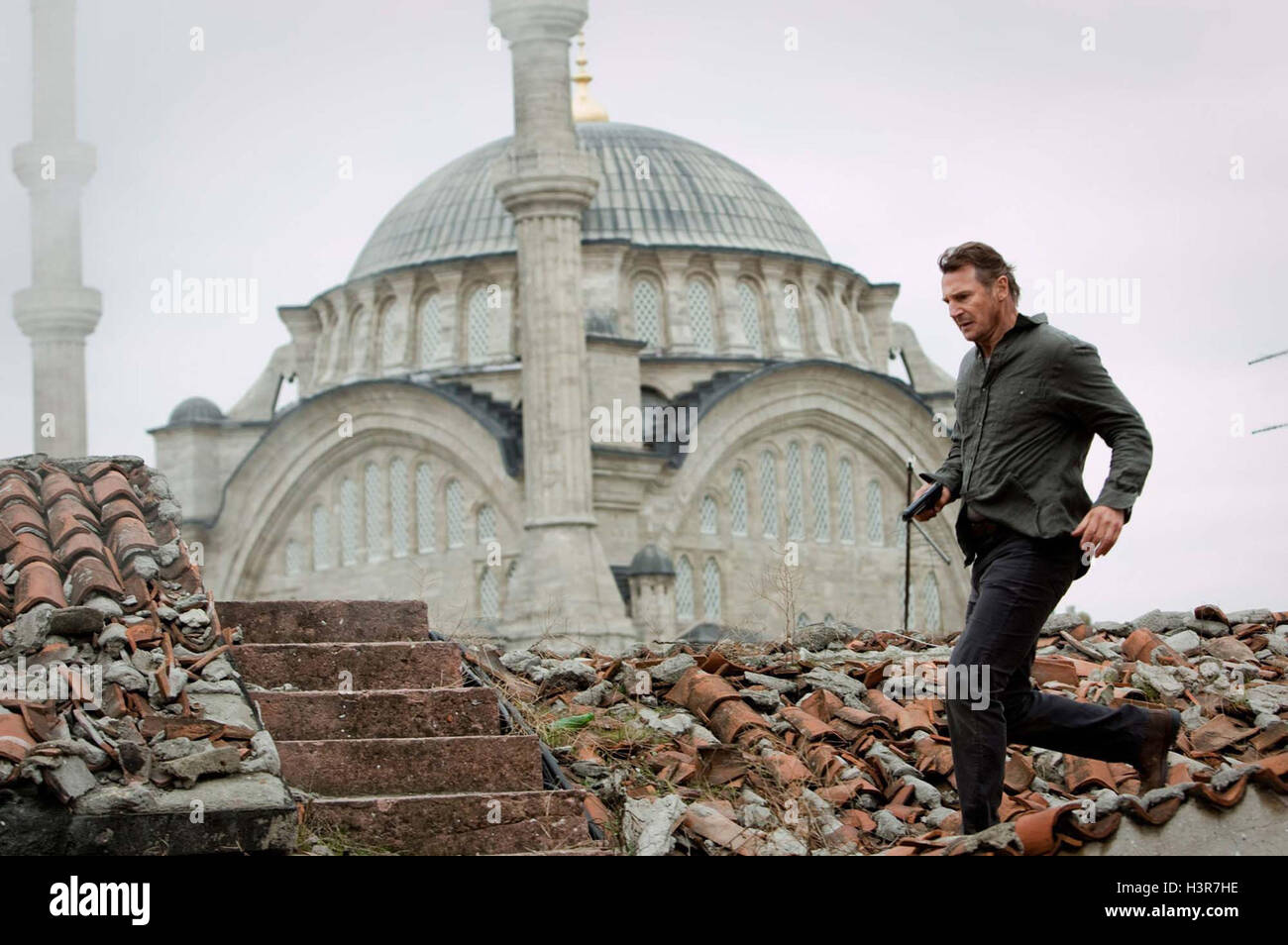Taken movie liam neeson hi-res stock photography and images - Alamy