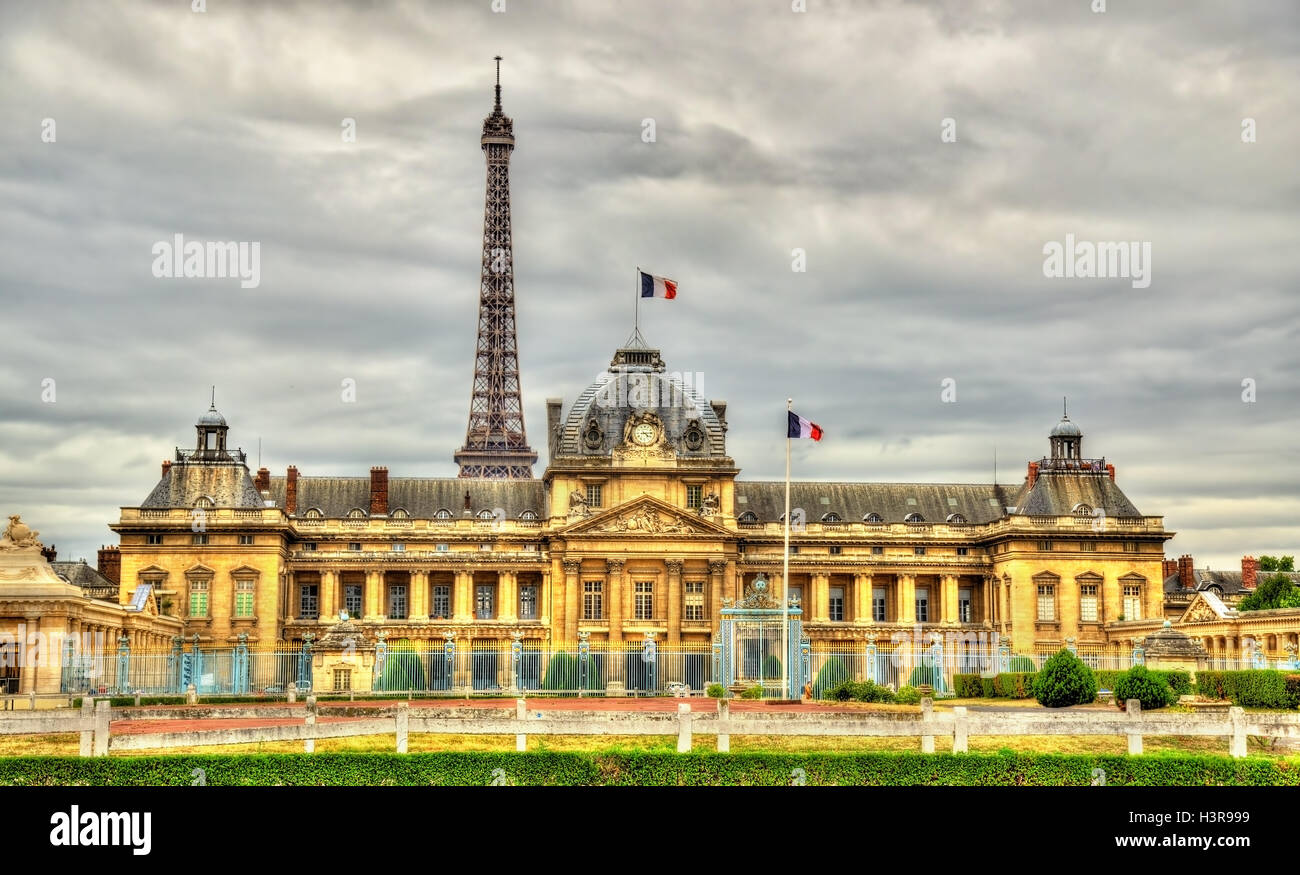 the-ecole-militaire-military-school-in-paris-france-stock-photo-alamy