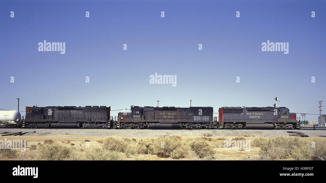 The USA, California, diesel locomotives 'Southern Pacific', diesel locomotives, steppe, passage, Stock Photo