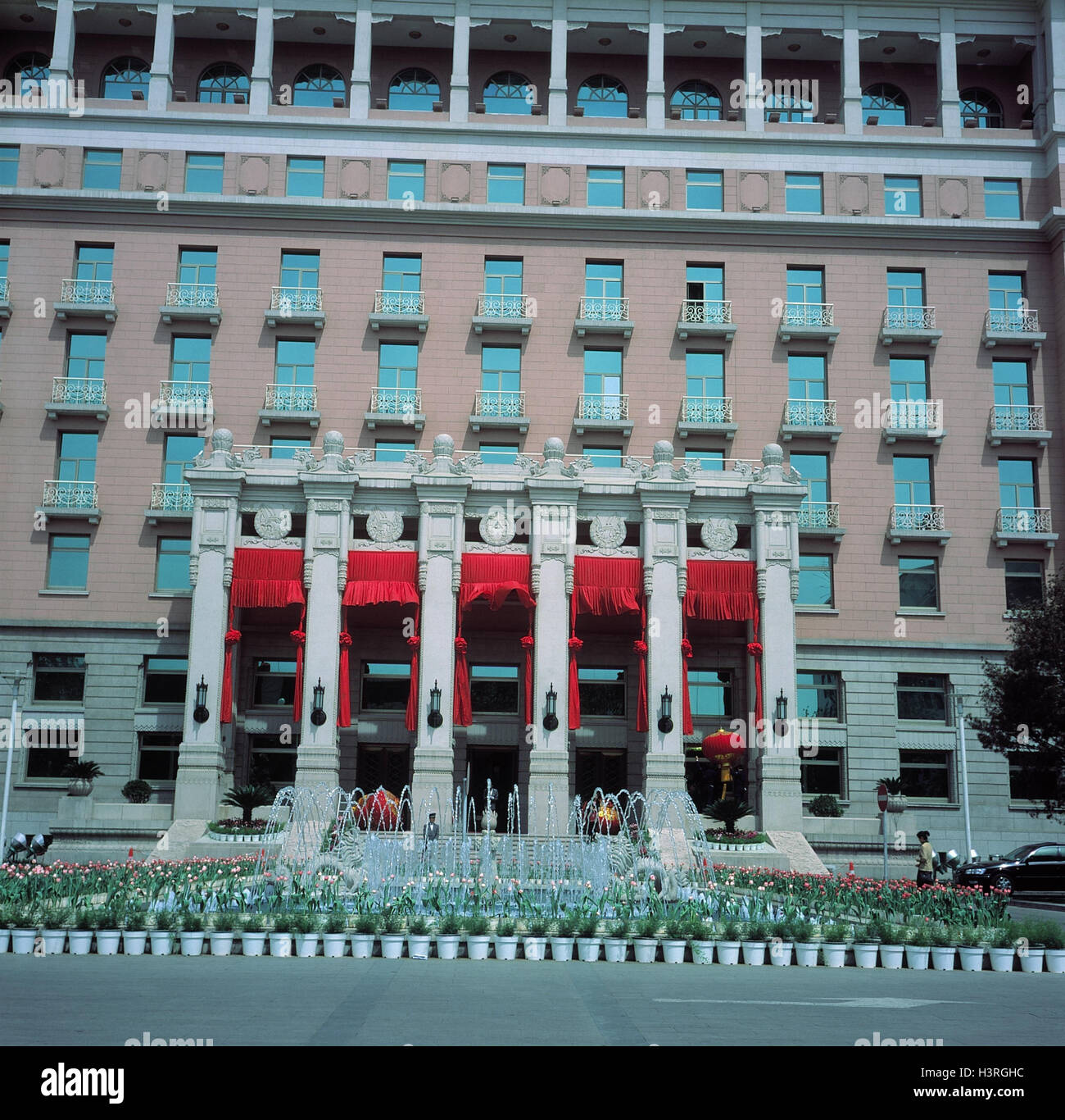 China Peking Beijing Hotel Fountain Input Range Beijing Stock Photo Alamy