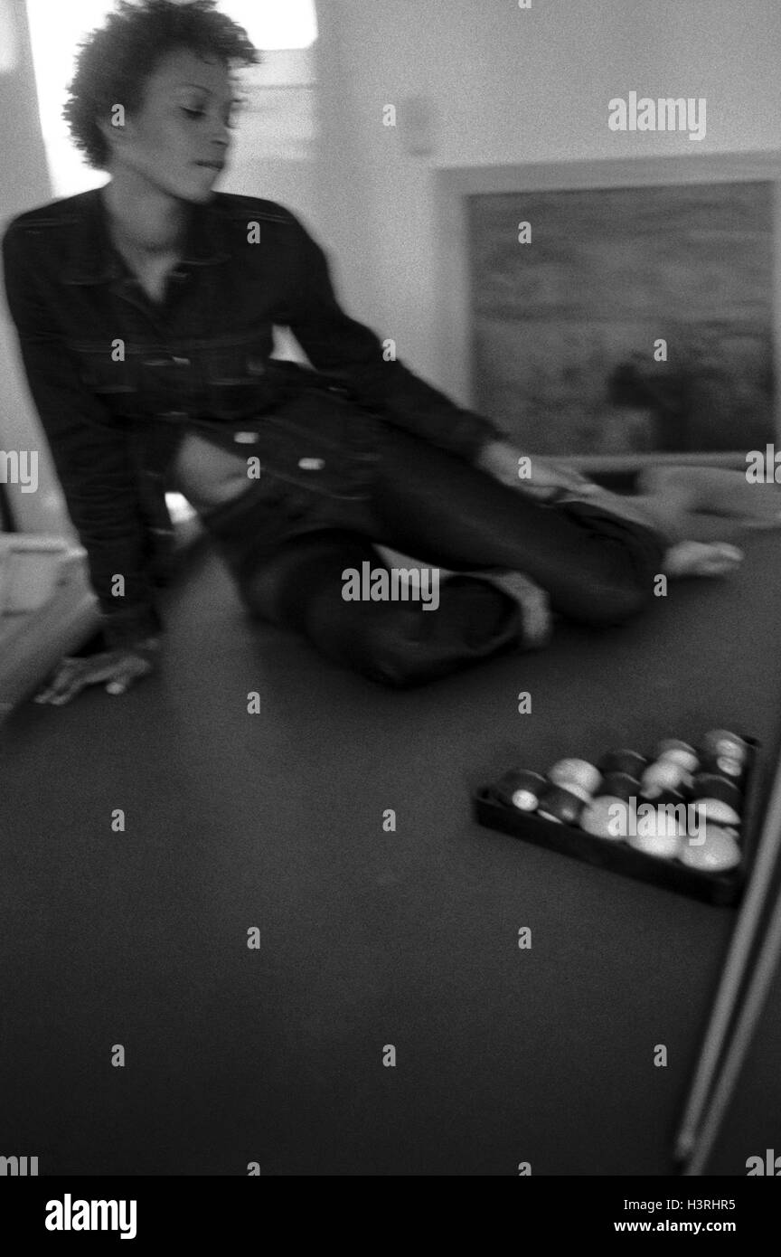 Woman, young, sit, billiard table, b/w, darkskinned, hairs, wavy