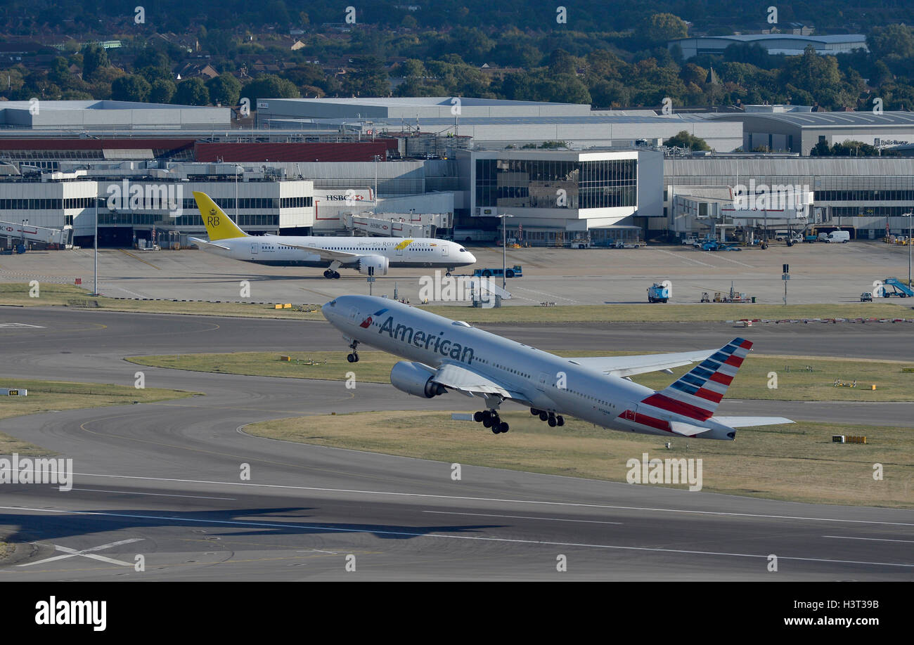 A American Airlines aircraft takes off from London's Heathrow Airport ...