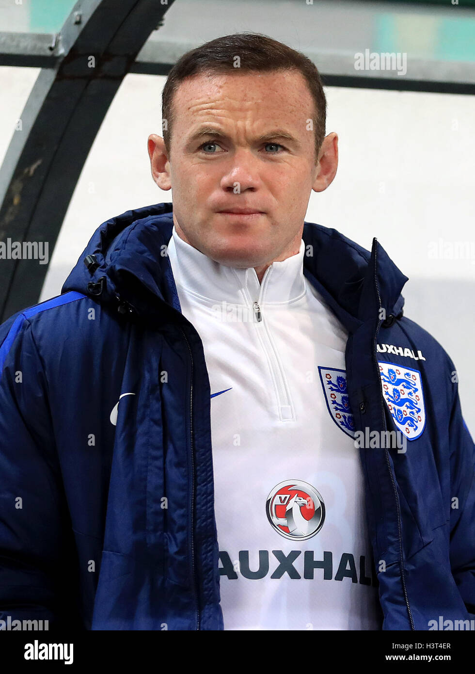 England's Wayne Rooney in the dugout during the 2018 FIFA World Cup Qualifying match at the Stozice Stadium, Ljubljana. Stock Photo