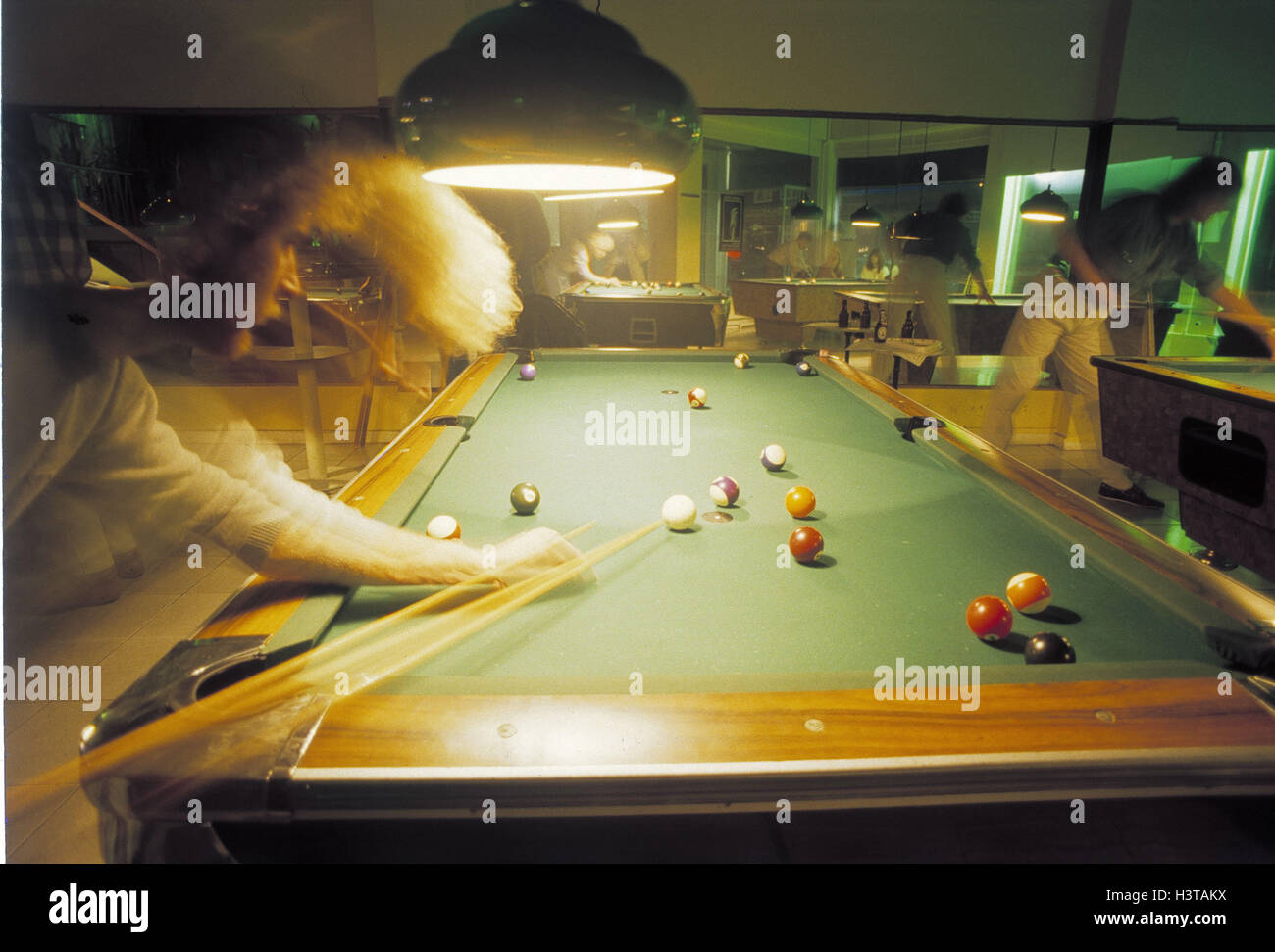 Germany, Hamburg, game drawing room, billiards player, Europe, town,  billiard table, leisure time, hobby, billiards, play, game, billard balls,  sphere, Bill's kind cue, concentration, sight Stock Photo - Alamy