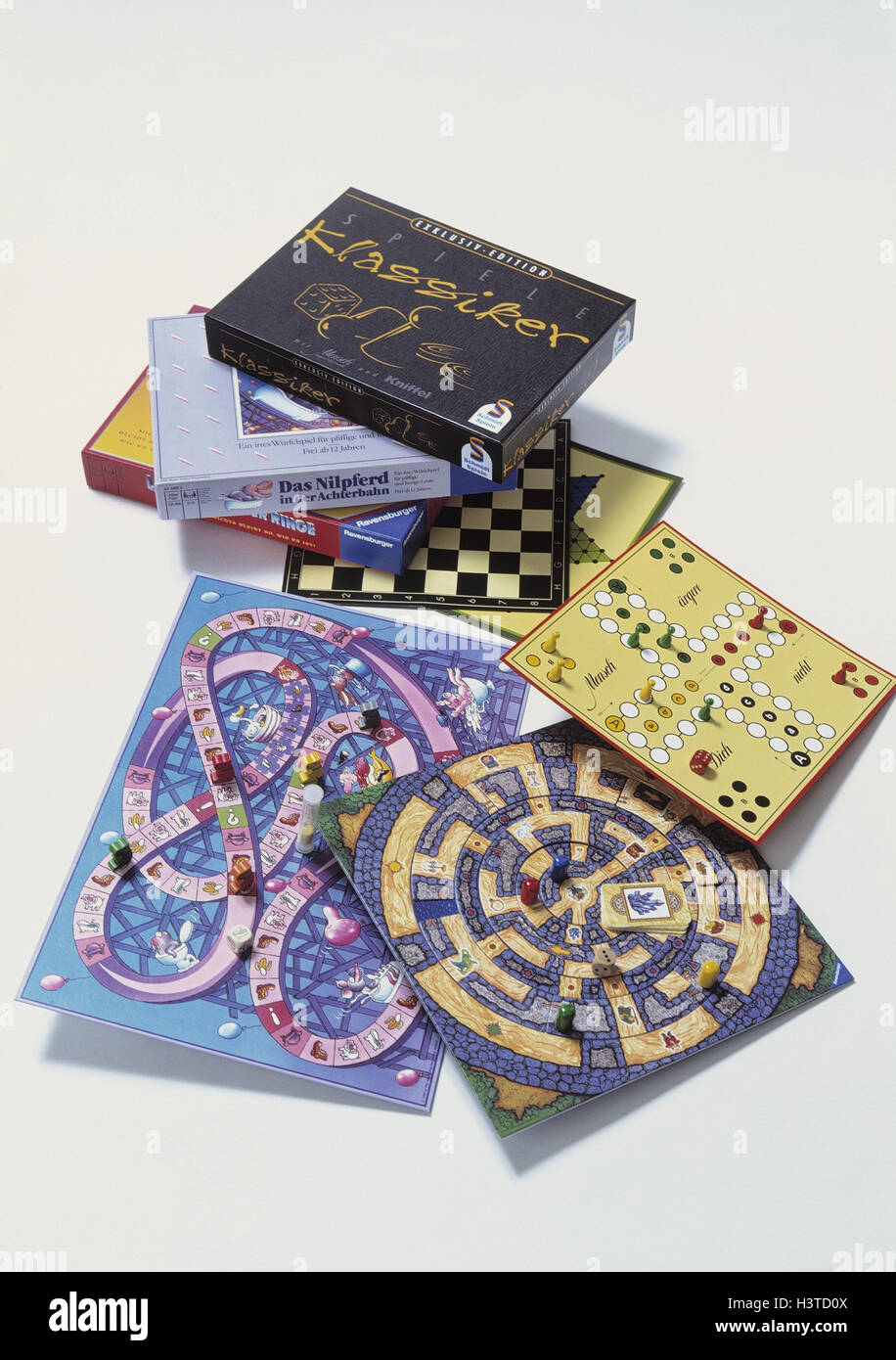 Board games, different, leisure time, games, play, parlour games, board, envelopes