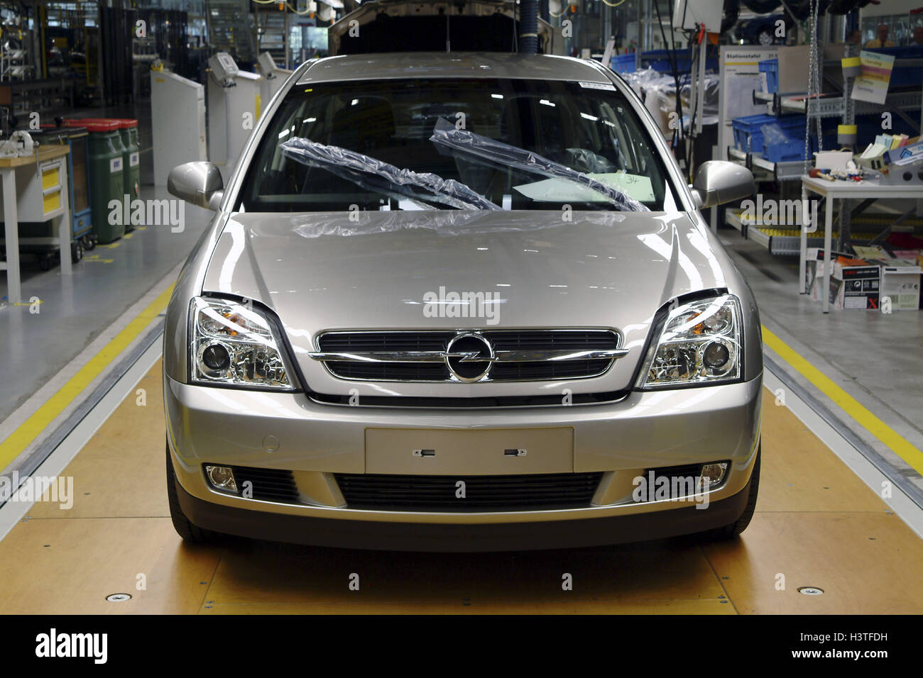 helper Toegangsprijs koppel Germany, Hessen, trunk home, Adam Opel AG, production hall, Opel Vectra, no  property release!, Europe, Opel opus, economy, industry, opus hall,  autoproduction, autoproduction, automobile industry, make car, vehicle  mark, vehicle, mark, type,