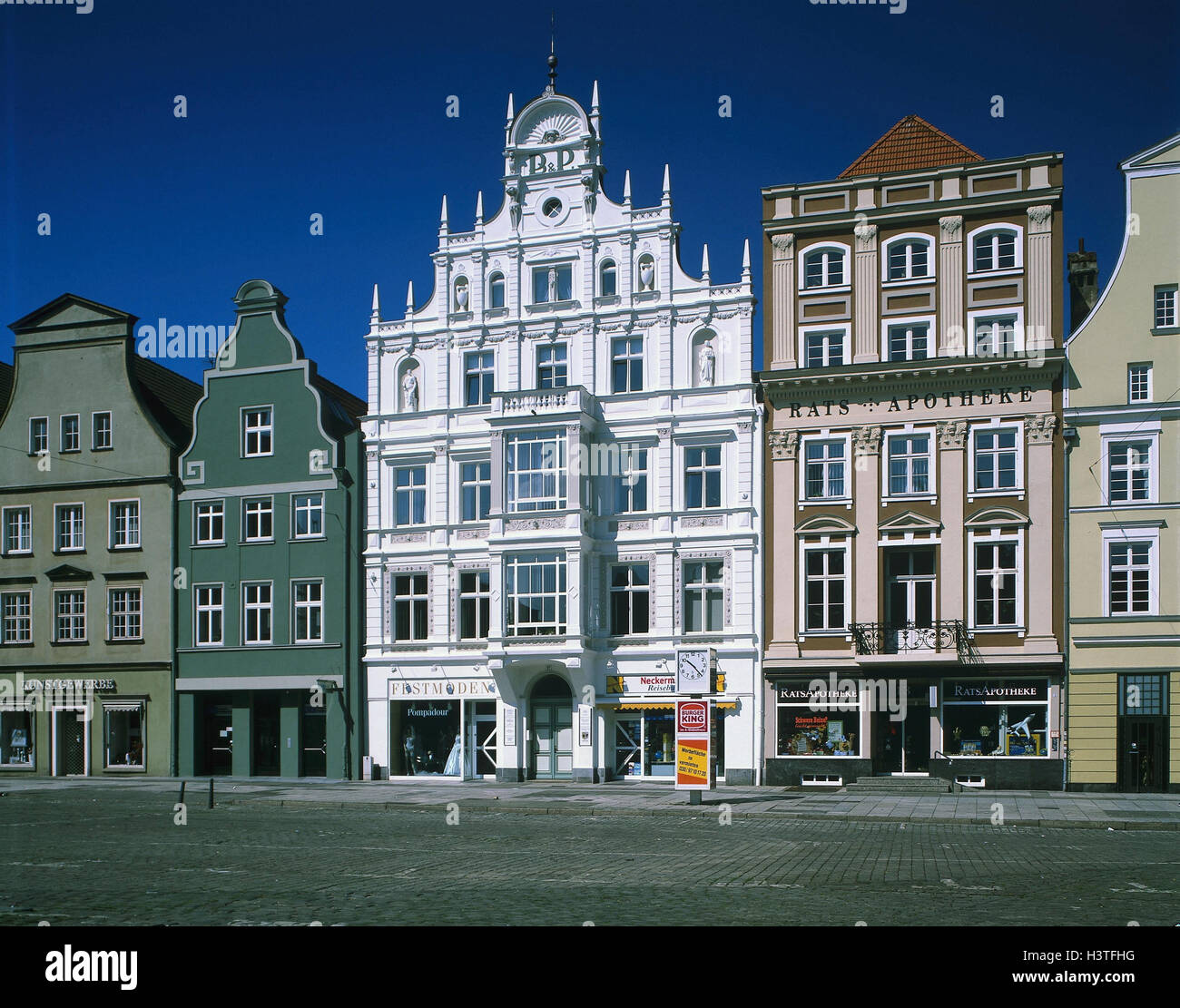Germany, MecklenburgWest Pomerania, Rostock, marketplace, gabled
