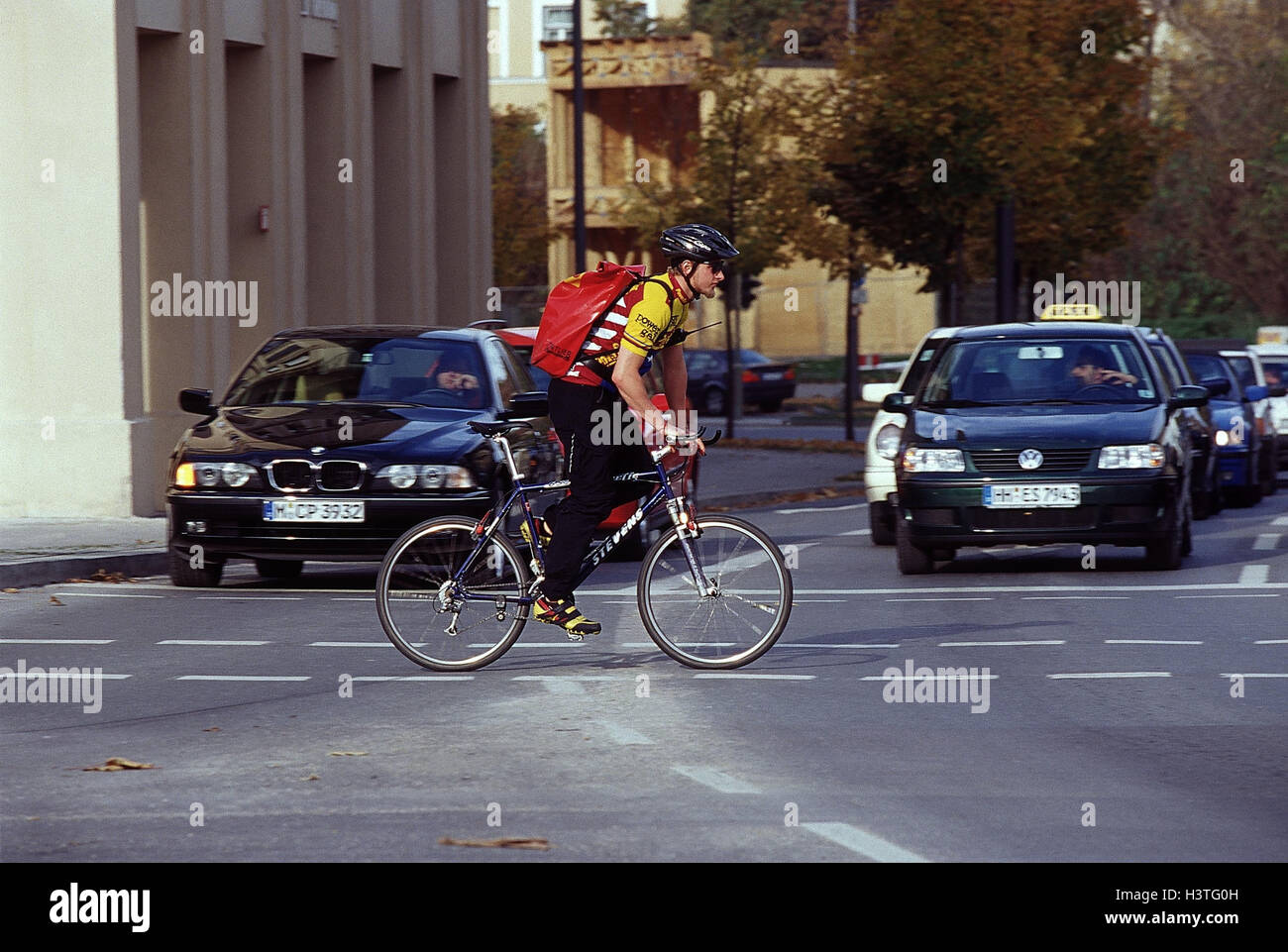 mountain bike courier