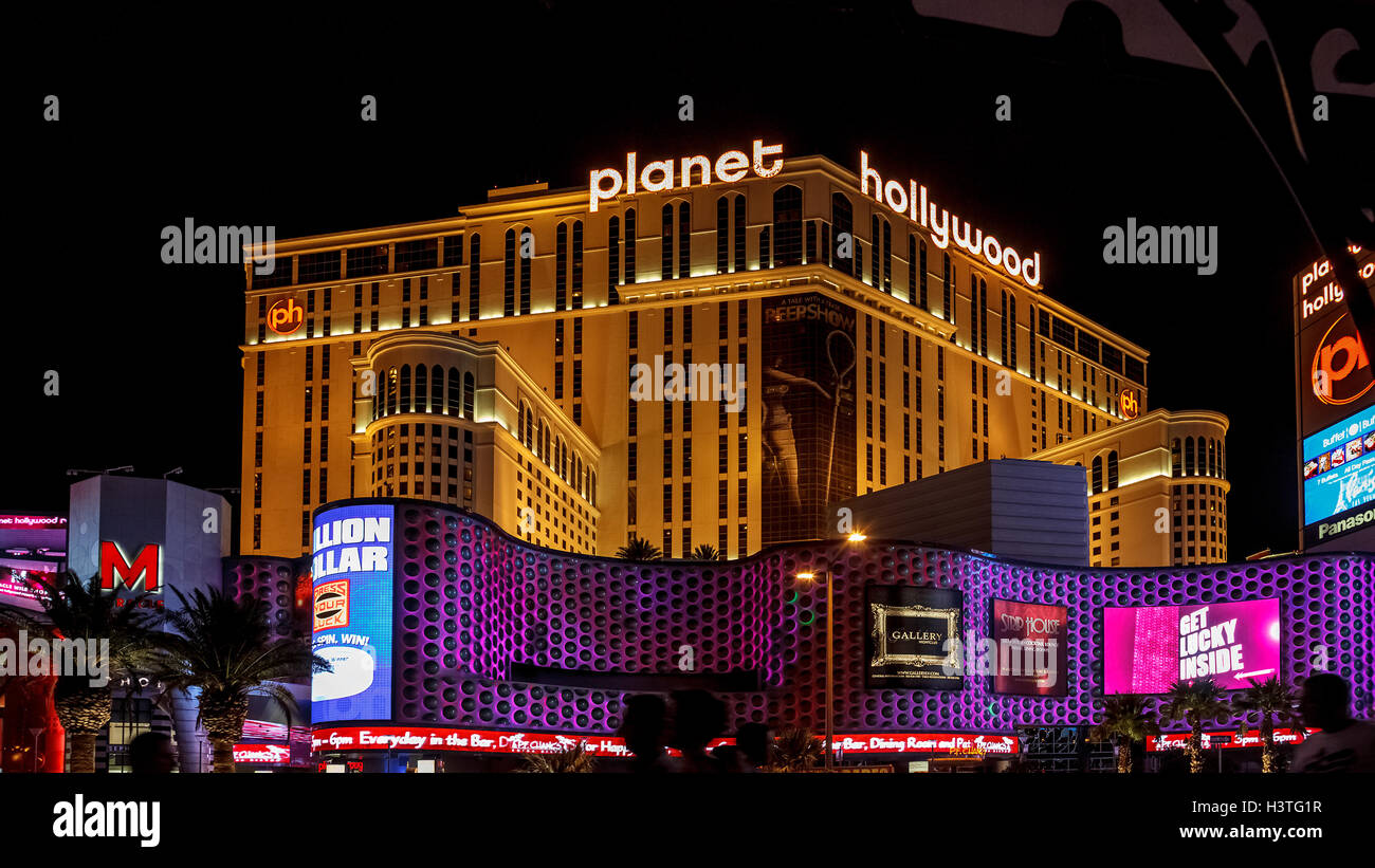 LAS VEGAS - OCT 05 : The Interior Of Planet Hollywood Hotel And Casino On  October 05 , 2016 In Las Vegas. Planet Hollywood Has Over 2,500 Rooms And  It Located On