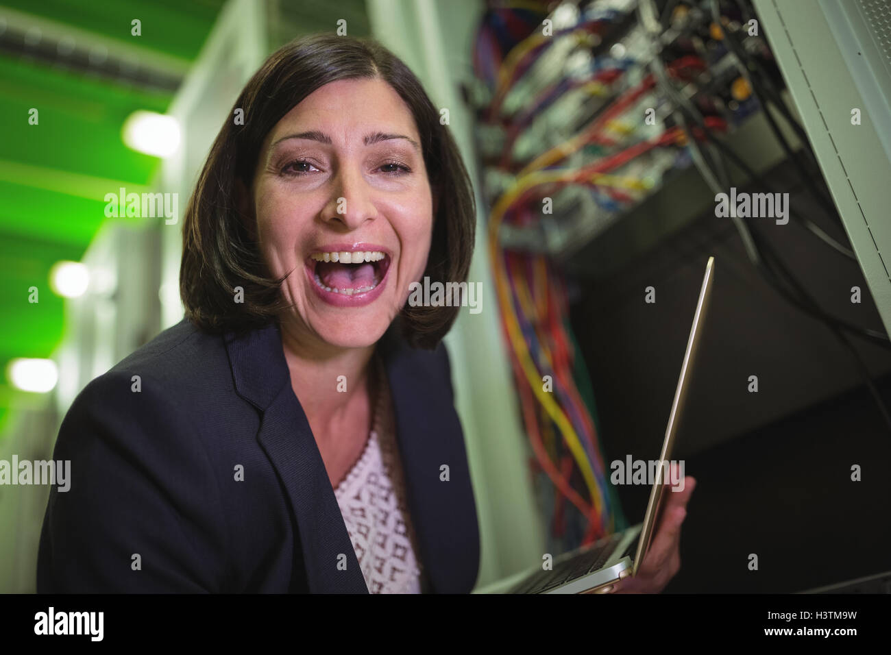 Happy data center engineering hi-res stock photography and images - Alamy